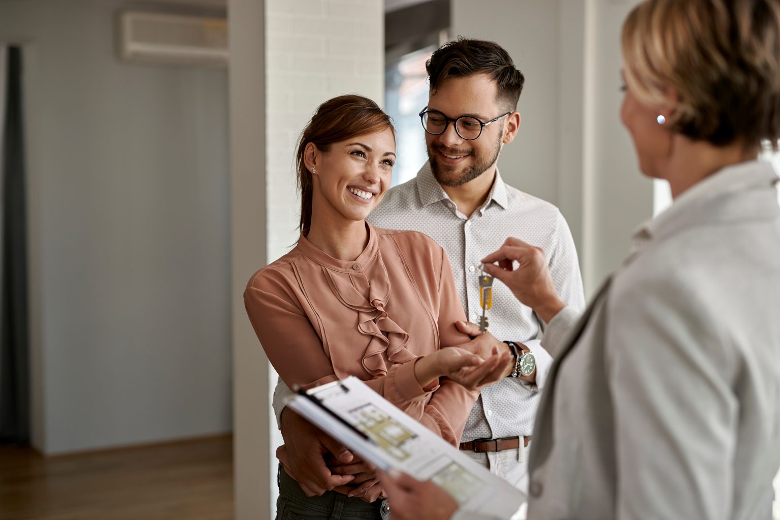 couple buying a home